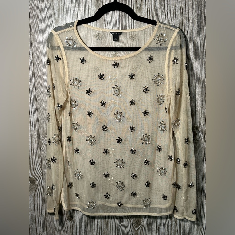 $128 Ann Taylor Nude Beaded Mesh Top Sz Small - Picture 2 of 7